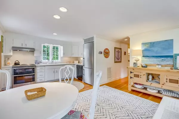 Wellfleet, MA 02667,97 Summit Ave