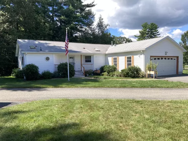 602 Amber Road, Middleboro, MA 02346