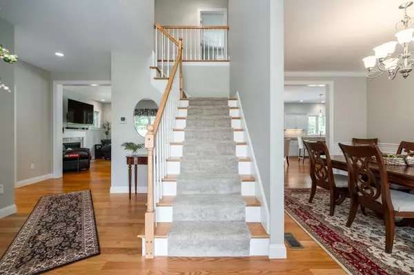 Beverly, MA 01915,16 Pond View Ln