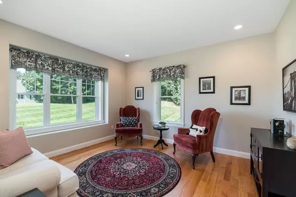 Beverly, MA 01915,16 Pond View Ln