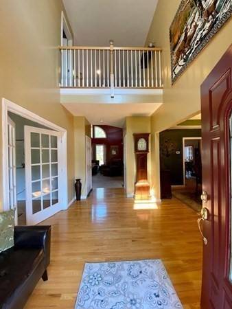 Douglas, MA 01516,30 Hilltop Dr