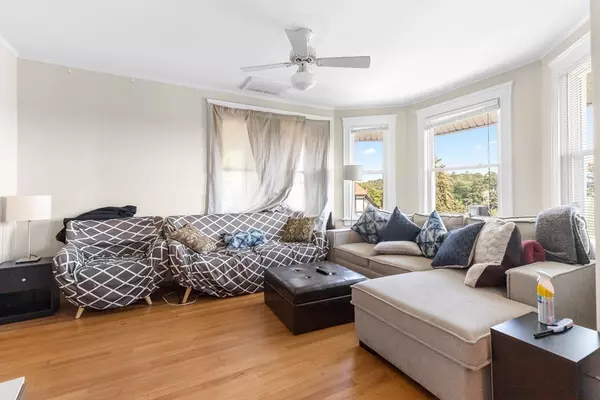 Malden, MA 02148,8 Murray Hill Rd