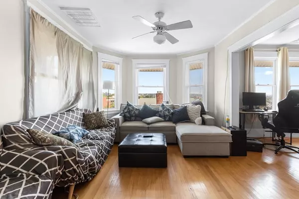 Malden, MA 02148,8 Murray Hill Rd