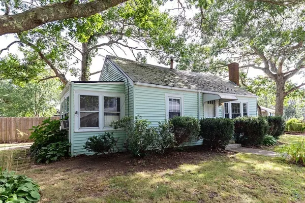 18 Winthrop Road, Plymouth, MA 02360