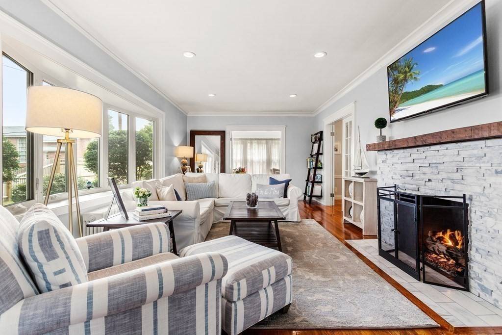 Marblehead, MA 01945,2 Charlotte Road