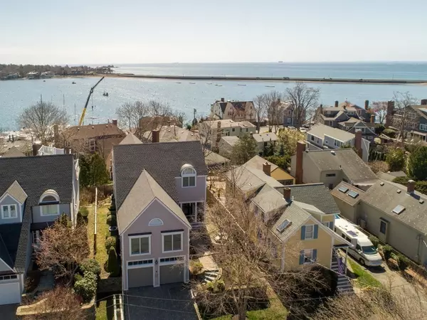 10 Walnut Street, Marblehead, MA 01945