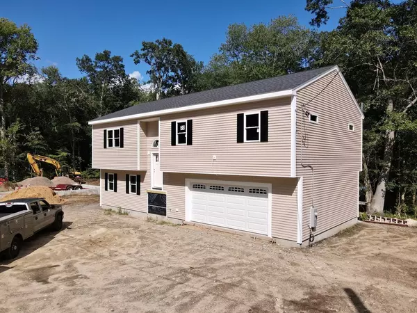 Acushnet, MA 02743,4 Labonte Street