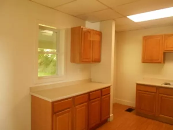 Orange, MA 01364,5-7 Gibbs Ct