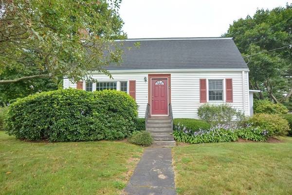 39 Plymouth Rd, Bellingham, MA 02019