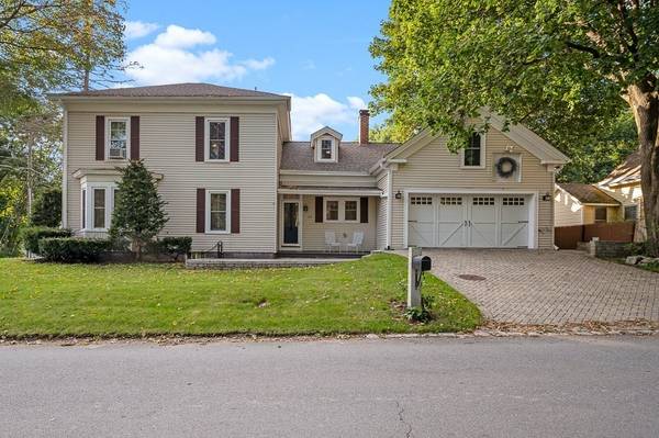 26 School St, Sterling, MA 01564