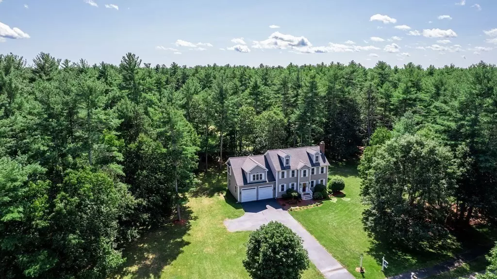 47 Whispering Pines, Middleboro, MA 02346