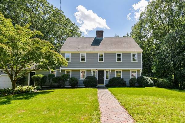 51 Columbine Rd, Milton, MA 02186