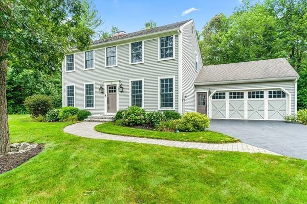 75 Granville Lane, North Andover, MA 01845