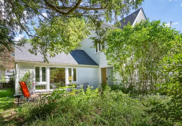 Lincoln, MA 01773,52 Todd Pond Rd #52