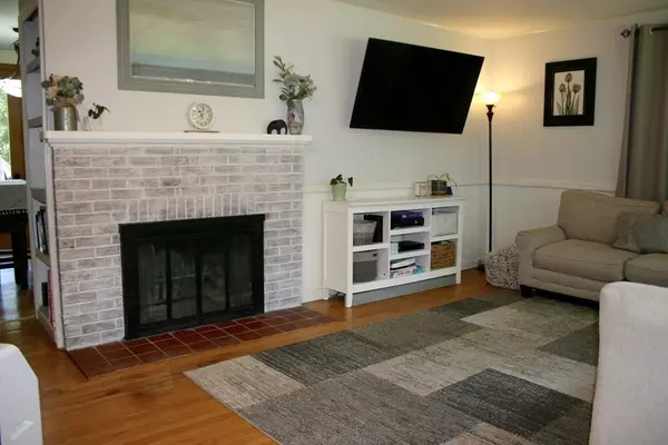 Southampton, MA 01073,69 East St