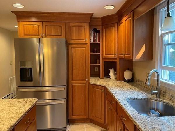 Pembroke, MA 02359,89 Sunset Way