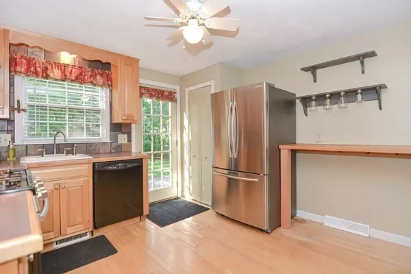 Townsend, MA 01469,3 Cedar Circle