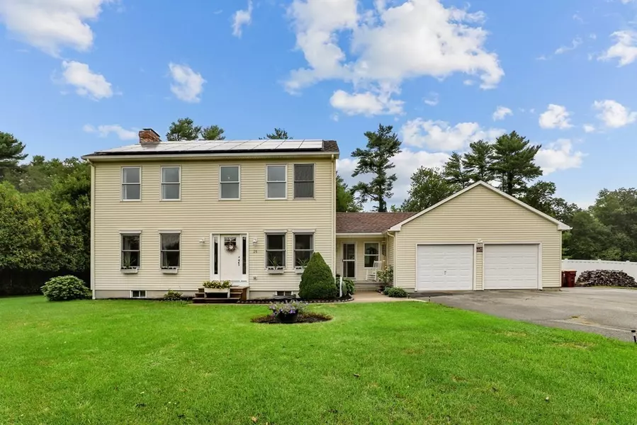 21 Sandpiper Ln, Acushnet, MA 02743