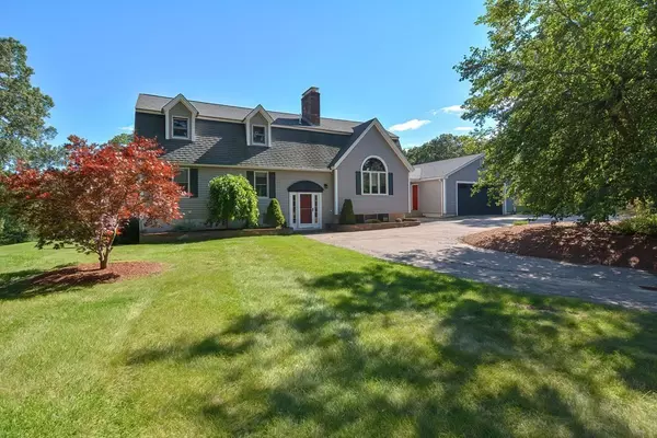 60 Oak Hill, Southborough, MA 01745