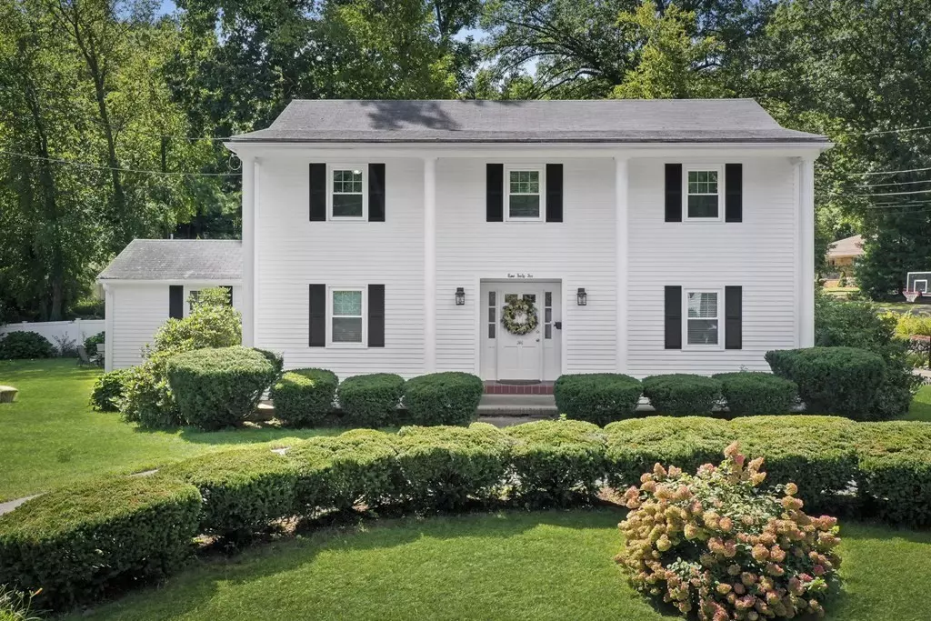 Waltham, MA 02451,246 Totten Pond Rd