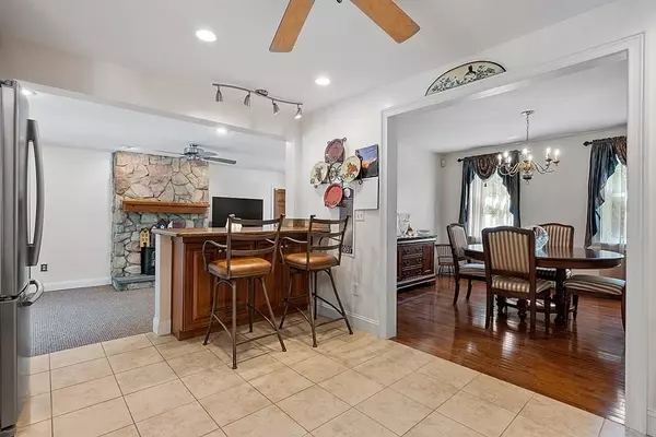 Windham, NH 03087,2 Autumn St.