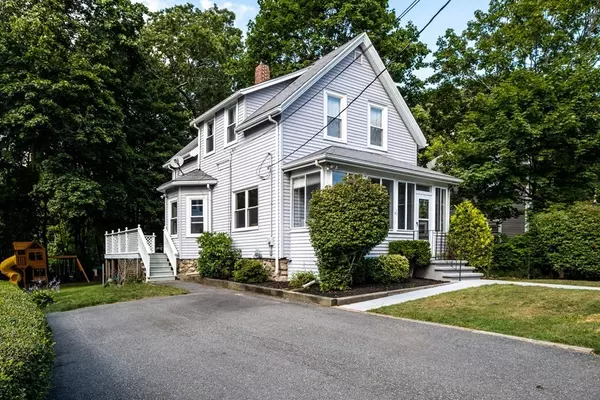 18 Beech St, Mansfield, MA 02048