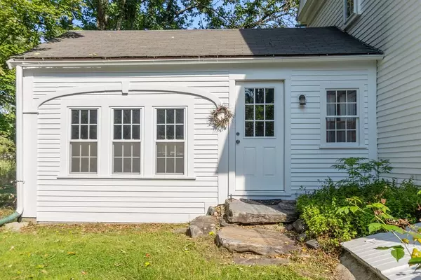 Stow, MA 01775,567 Great Road