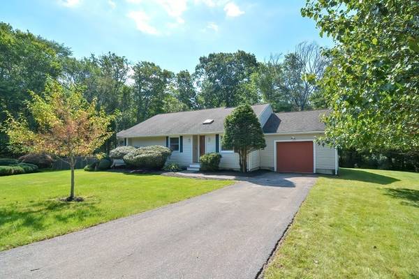 15 Autumn Road, Medway, MA 02053