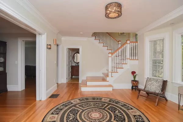 Newton, MA 02460,91 Walker Street #91
