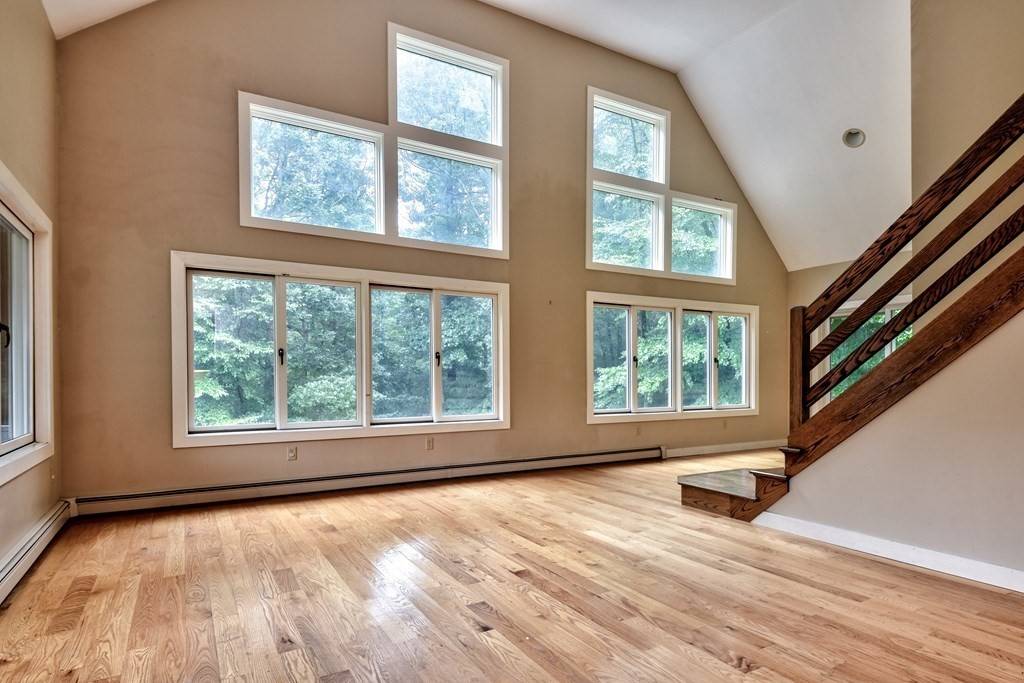 Hopkinton, MA 01748,6 Angels Way