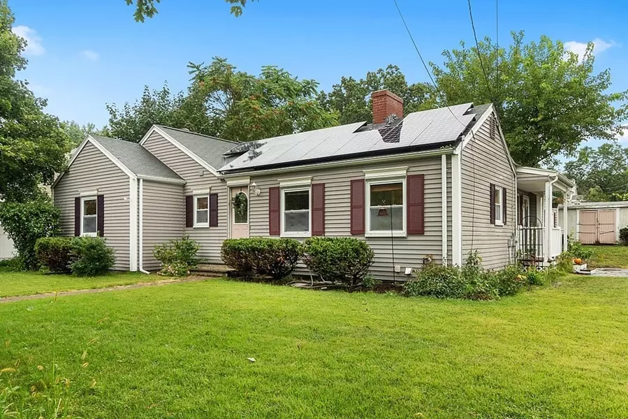 11 Field St, Chelmsford, MA 01824