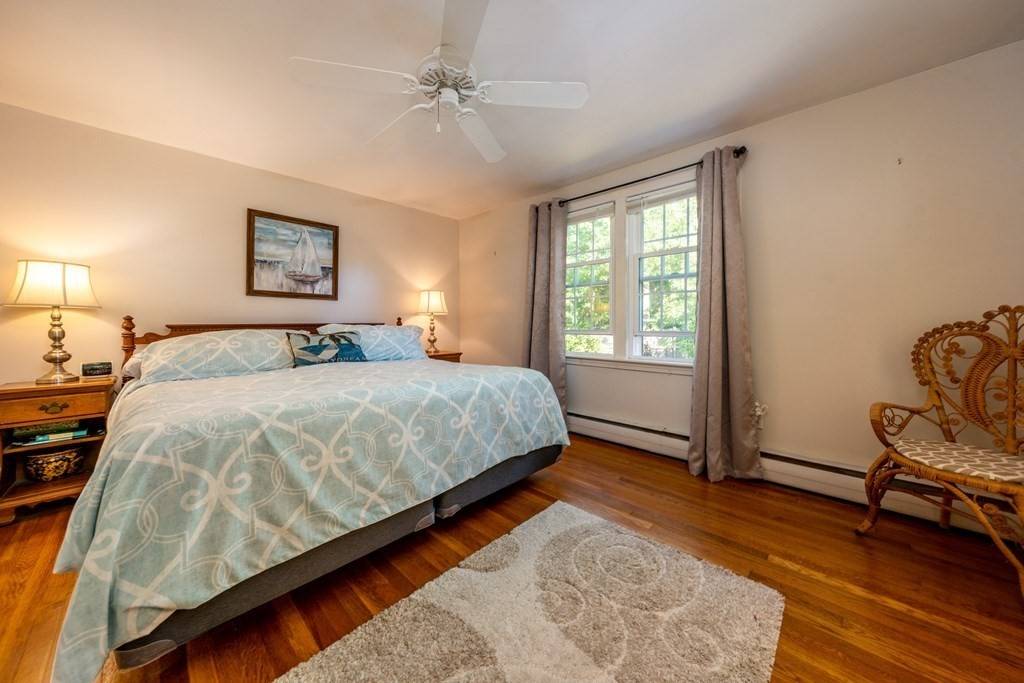 Yarmouth, MA 02664,5 Oyster Cove Rd