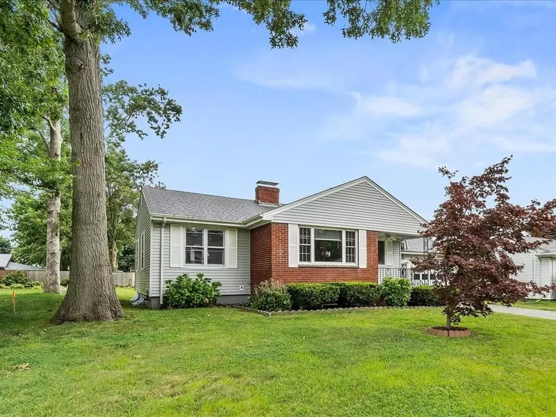 80 Durfee Road, Tiverton, RI 02878