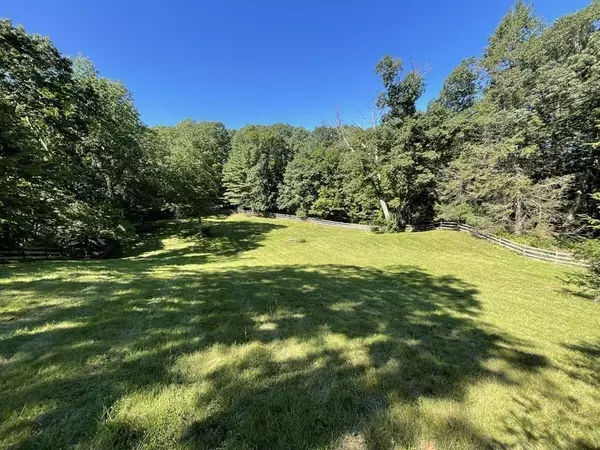 Sherborn, MA 01770,127 Farm Rd