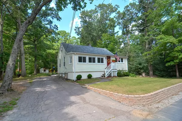 66 School Street, Plainville, MA 02762