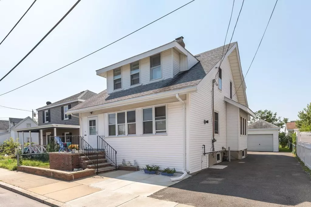 Winthrop, MA 02152,11 Whittier Street