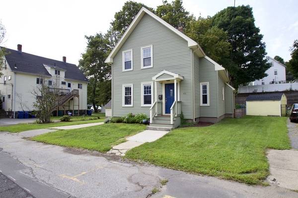 43 Cedar St, Wakefield, MA 01880