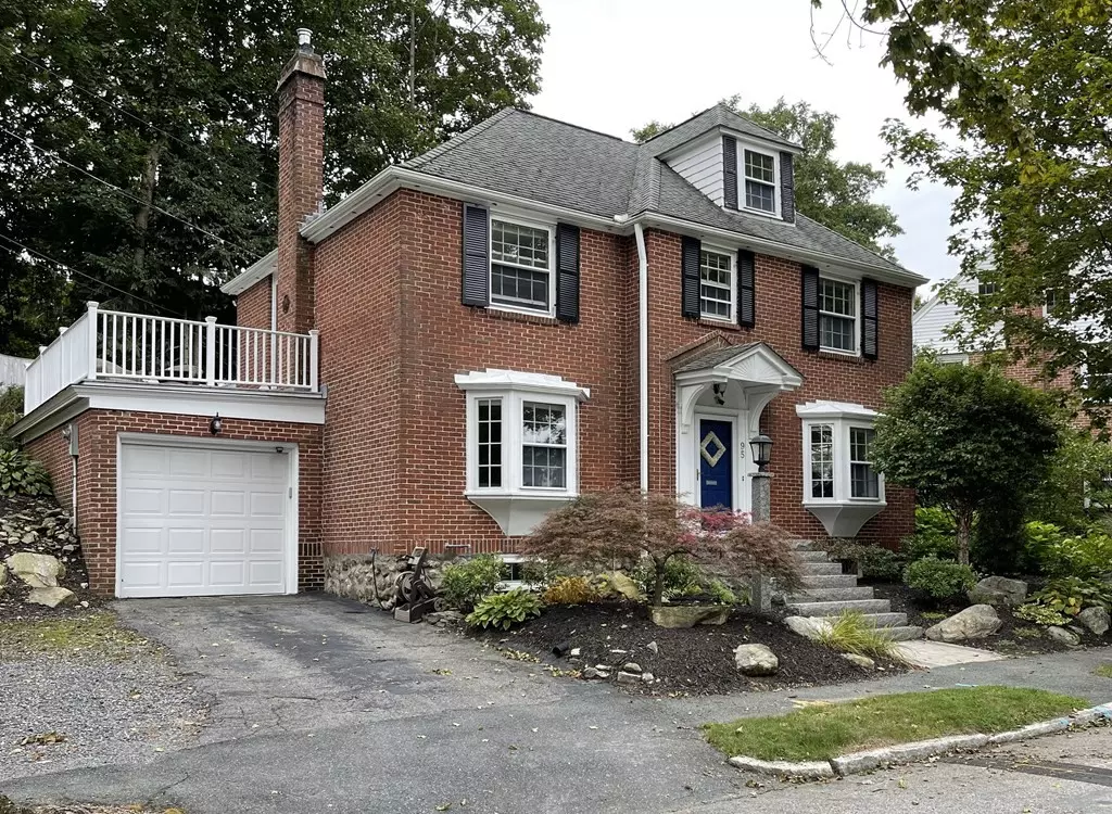 Worcester, MA 01602,95 Beeching St