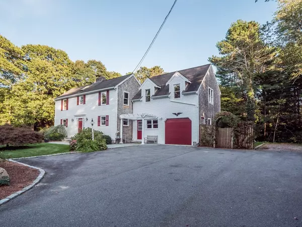 Barnstable, MA 02635,23 Curlew Way