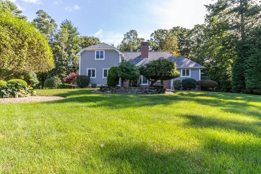 23 Ashley Lane, Acushnet, MA 02743