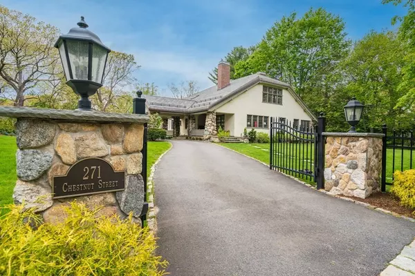 271 Chestnut St, Newton, MA 02465