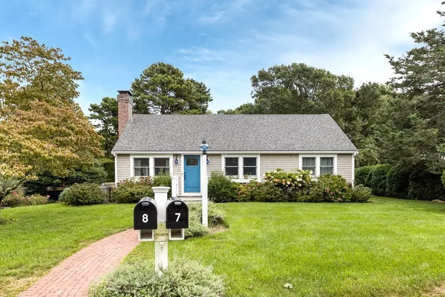 8 Andrea Rd, Bourne, MA 02559