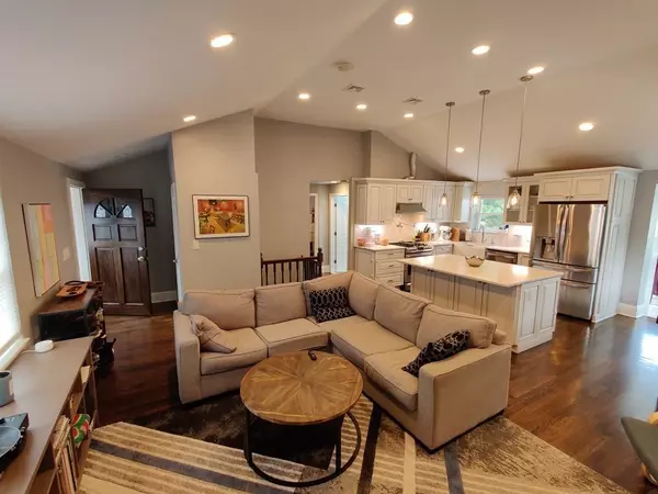 Newton, MA 02459,255 Parker St