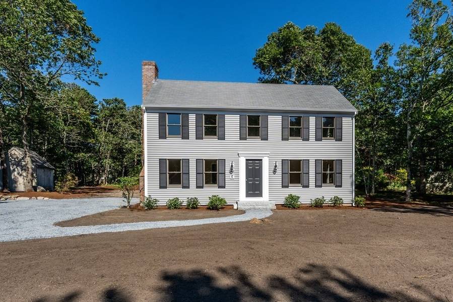 6 Standish Woods Cir, Harwich, MA 02645