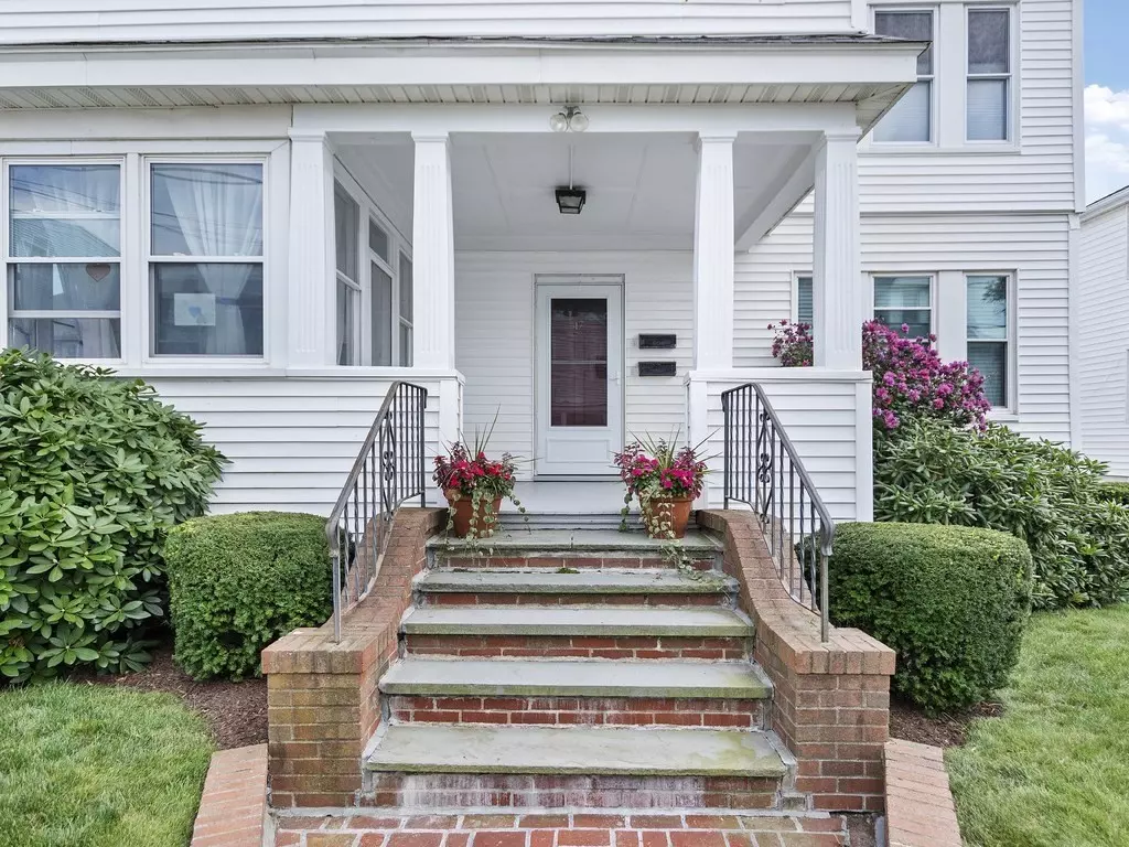 Winthrop, MA 02152,47 Dolphin Ave #2