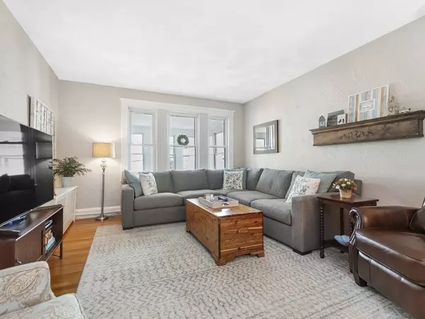 Winthrop, MA 02152,47 Dolphin Ave #2