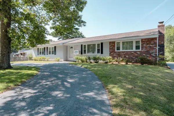 42 Charlotte Furnace Rd, Wareham, MA 02576