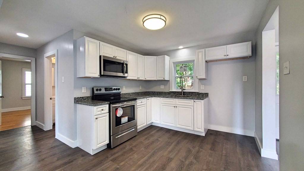 Worcester, MA 01603,2 Falcon St
