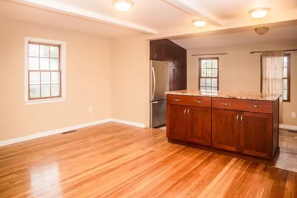 Watertown, MA 02472,532 Main St