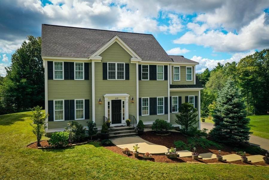 113 Cherry Tree Lane, Groton, MA 01450